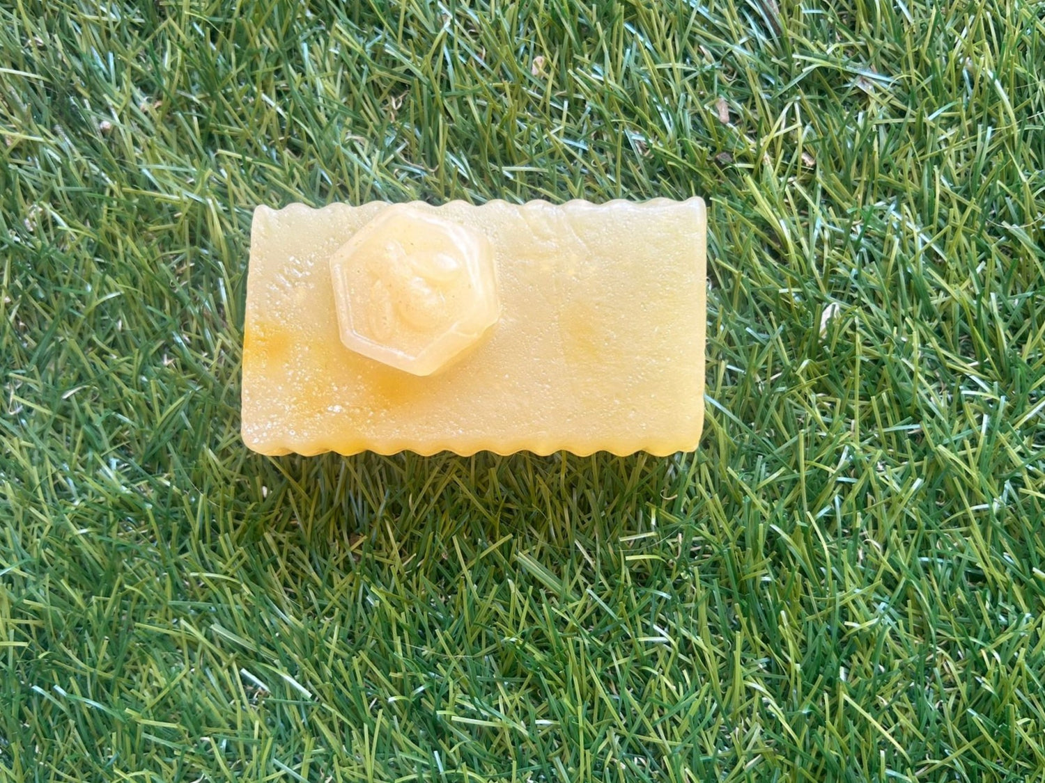 Golden Radiance Bar – Brighten & Nourish Skin